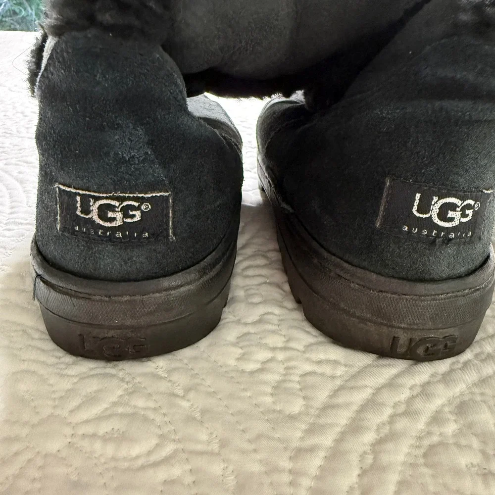 UGG Australia Sundance‎ II Tall Boots Womens 9 Black Sheepskin Shearling